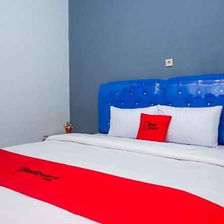 Reddoorz At Pakuncen Malioboro Yogyakarta Hotel Kültér fotó