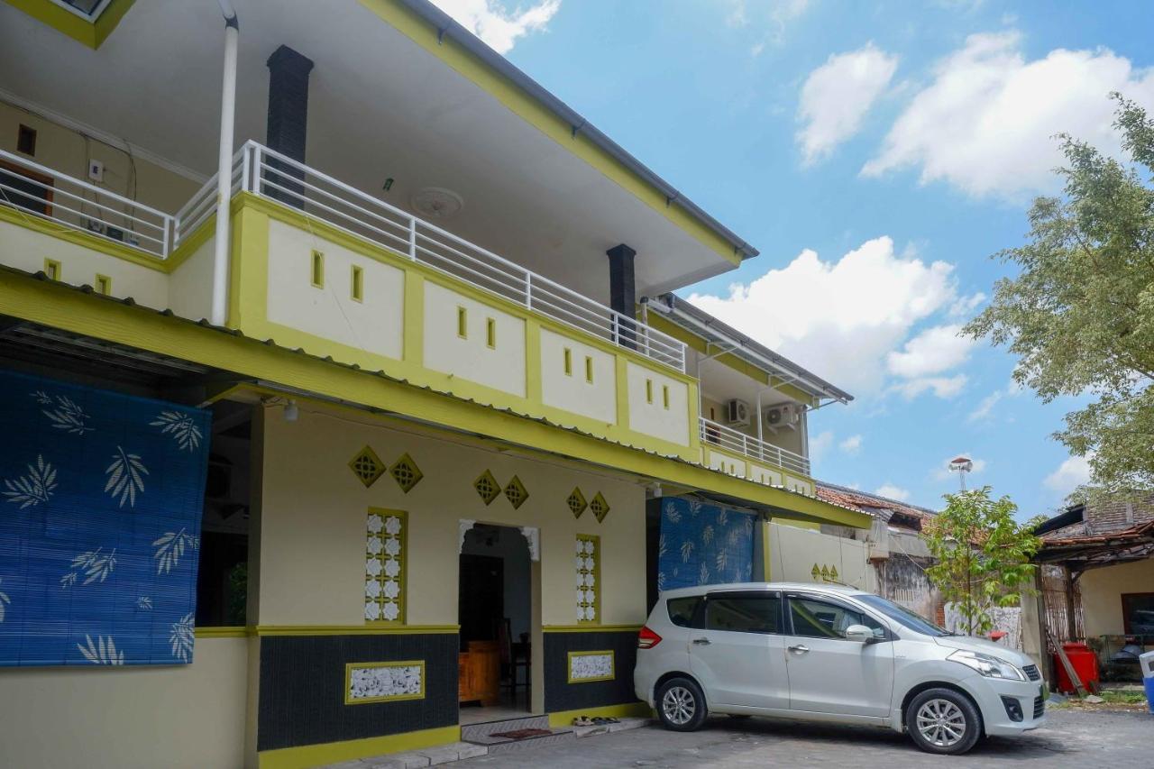 Reddoorz At Pakuncen Malioboro Yogyakarta Hotel Kültér fotó
